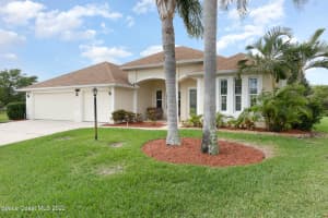 5234 Creekwood Dr, Melbourne, FL 32940, Sold 06/09/22