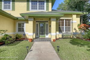 560 Lake Ashley Cir, Melbourne, FL 32904, Sold 05/20/22