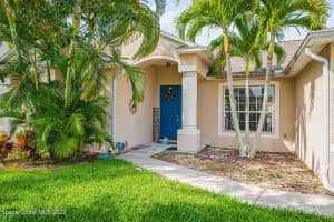 1090 Hollister Dr, West Melbourne, FL 32904, Sold 04/29/22