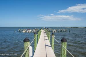 6175 S Mirror Lake Dr, Sebastian, FL 32958, Sold 08/02/22