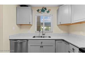201 St Lucie Ln, Cocoa Beach, FL 32931, Sold 04/05/22