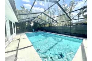 1042 Citrus Ave NE, Palm Bay, FL 32905, Sold 05/06/22