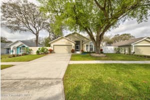 5534 Oak Hollow Dr, Titusville, FL 32780, Sold 04/15/22