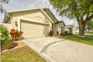 5534 Oak Hollow Dr, Titusville, FL 32780, Sold 04/15/22