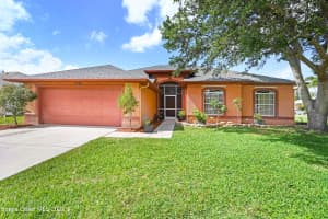 1900 Jacques Dr, Melbourne, FL 32940, Sold 06/16/22