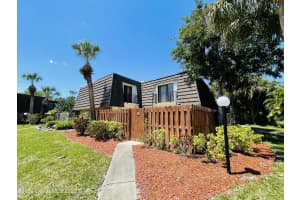 2117 Vista Oaks Cir NE, Palm Bay, FL 32905, Sold 05/20/22