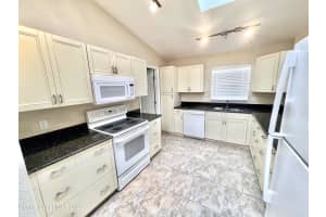 3712 Meadowood Ct, Melbourne, FL 32935, Sold 05/23/22