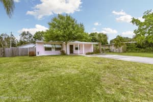 720 Bonnie Cir, Melbourne, FL 32901, Sold 05/12/22