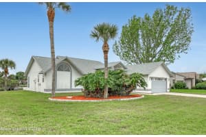 2445 Palm Lake Dr, Merritt Island, FL 32952, Sold 08/19/22