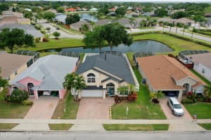 701 Sunset Lakes Dr, Merritt Island, FL 32953, Sold 06/01/22