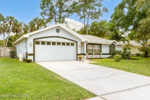644 Sheridan Woods Dr, Melbourne, FL 32904, Sold 06/03/22