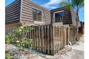 1715 Vista Oaks Cir NE, Palm Bay, FL 32905, Sold 07/15/22