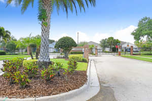 2358 Maeve Cir, West Melbourne, FL 32904, Sold 07/29/22