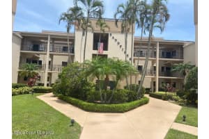 6175 S Mirror Lake Drive S, 109, Sebastian, FL 32958, Sebastian, FL 32958 Sold 12/30/22