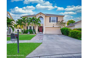 132 Morgan Cir, Sebastian, FL 32958, Sold 08/04/22