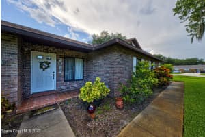 2082 King Richard Dr, Titusville, FL 32796, Sold 09/26/22
