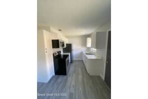 905 Poplar Ln, Melbourne, FL 32901, Sold 09/23/22