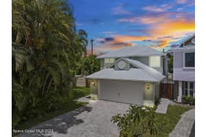 593 10th Place, Vero Beach, FL 32960 Sold 01/24/23