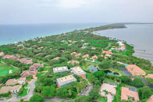 240 Hammock Shore Dr, Melbourne Beach, FL 32951, Sold 09/30/22