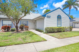 5040 Park Lake Dr, Melbourne, FL 32901, Sold 10/07/22