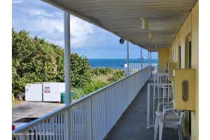3820 Ocean Beach Boulevard, 215, Cocoa Beach, FL 32931, Cocoa Beach, FL 32931 Sold 12/05/22