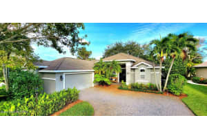 500 45th Court SW, Vero Beach, FL 32968 Sold 01/13/23