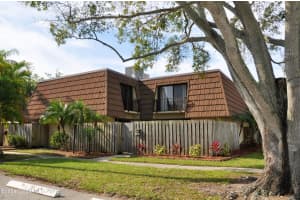 1166 6th Avenue, 3b, Vero Beach, Fl 32960 Sold 02/02/23