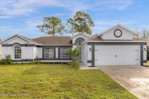 896 Hunters Creek Drive, Melbourne, FL 32904 Sold 09/29/23