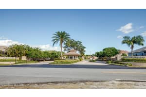 385 Newport Drive, Indialantic, FL 32903 Sold 05/23/23