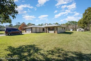 3748 Er Smyth Drive, Mims, FL 32754 Sold 05/12/23