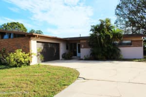 292 Lauren Court, Merritt Island, FL 32952 Sold 02/24/23