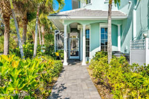 715 Spanish Moss Ct, Melbourne Beach, FL 32951, Sold 04/21/23
