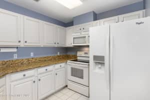 919 Ridge Lake Drive, Melbourne, FL 32940 Sold 06/09/23