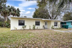 734 Bonnie Circle, Melbourne, FL 32901 Sold 04/18/23