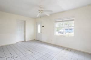 734 Bonnie Circle, Melbourne, FL 32901 Sold 04/18/23