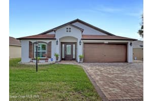 8537 Mizell Drive, Melbourne, FL 32940 Sold 03/30/23