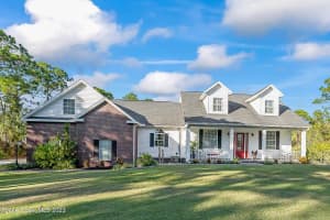 5040 Park Lake Dr, Melbourne, FL 32901, Sold 05/24/23