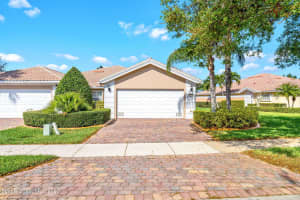 4952 Corsica Square, Vero Beach, FL 32967 Sold 10/11/23