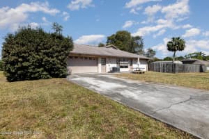 359 Peggy Cir NE, Palm Bay, FL 32907, Sold 06/28/23