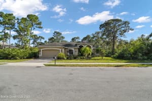 4415 Belle Grove Dr, Fort Pierce, FL 34981, Sold 04/19/23