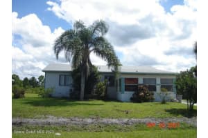 1376 Se Rabbit Street Se, Port Malabar Unit 22
