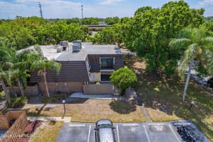 1018 Vista Oaks Cir NE, Palm Bay, FL 32905, Sold 05/15/23