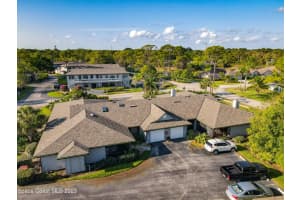 661 Centre Ct SW, Vero Beach, FL 32962, Sold 05/15/23