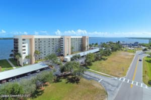 300 S Sykes Creek Parkway, 806