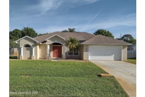 4920 48th Place, Vero Beach, FL 32967 Sold 05/05/23