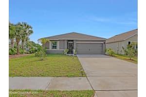 105 Wishing Well Circle, Palm Bay, FL 32909 Sold 05/19/23
