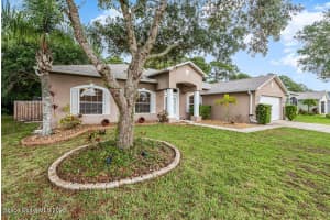 5272 Yaupon Holly Drive, Cocoa, FL 32927 Sold 05/26/23