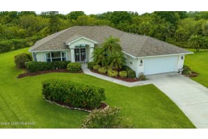 3305 74th Lane, Vero Beach, FL 32967 Sold 08/23/23