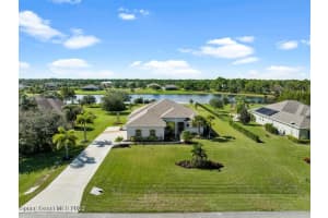 4078 Gardenwood Circle, Grant, FL 32949 Sold 02/16/24