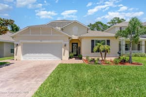 585 Breakaway Trail, Titusville, FL 32780 Sold 07/07/23